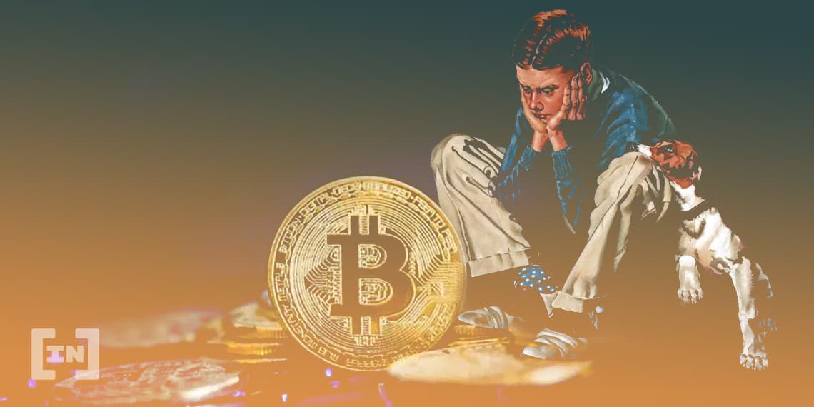 Bitcoin muestra un triple techo bajista tras de otro rechazo de $12.000