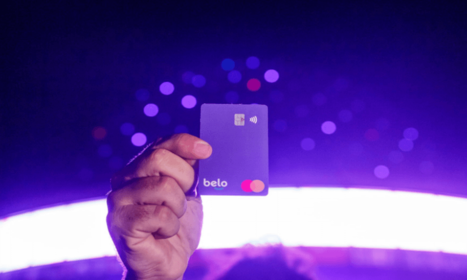 Belo presentó su tarjeta Mastercard en el Planetario de Buenos Aires