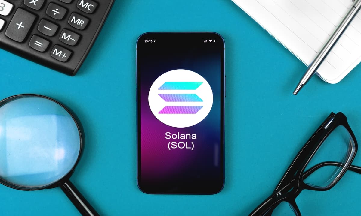 Solana supera los $3,000 millones, mientras ROE y QUBE atraen inversores
