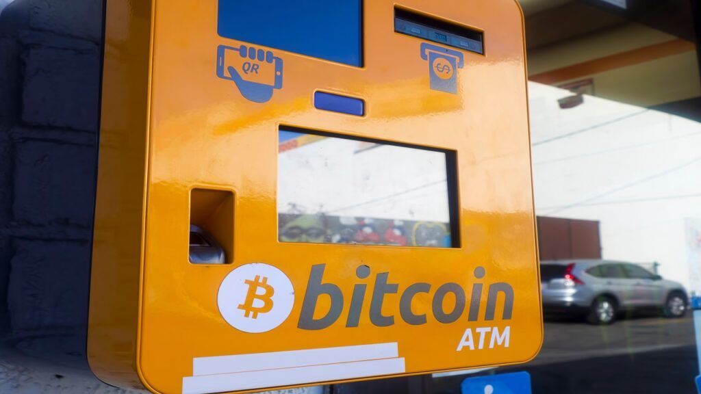 Instalación global de cajeros automáticos de Bitcoin creció más del 100% en 2021