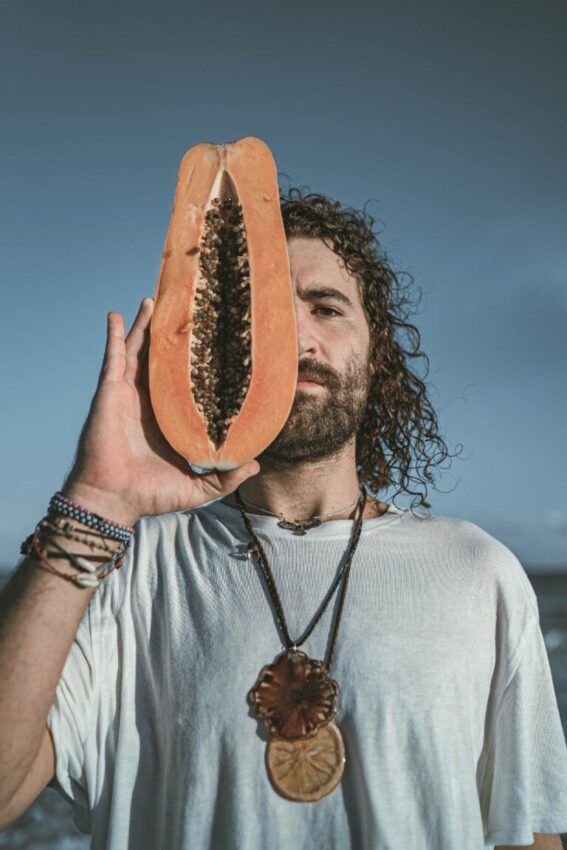 Criptoartista de Tulum traslada las frutas a la colección NFT “Feeling the Fruit”