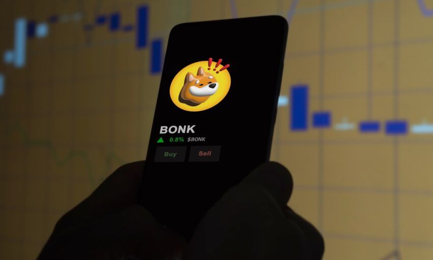 Solana (SOL) y BONK se disparan a medida que el dinero fluye hacia los mercados de criptomonedas